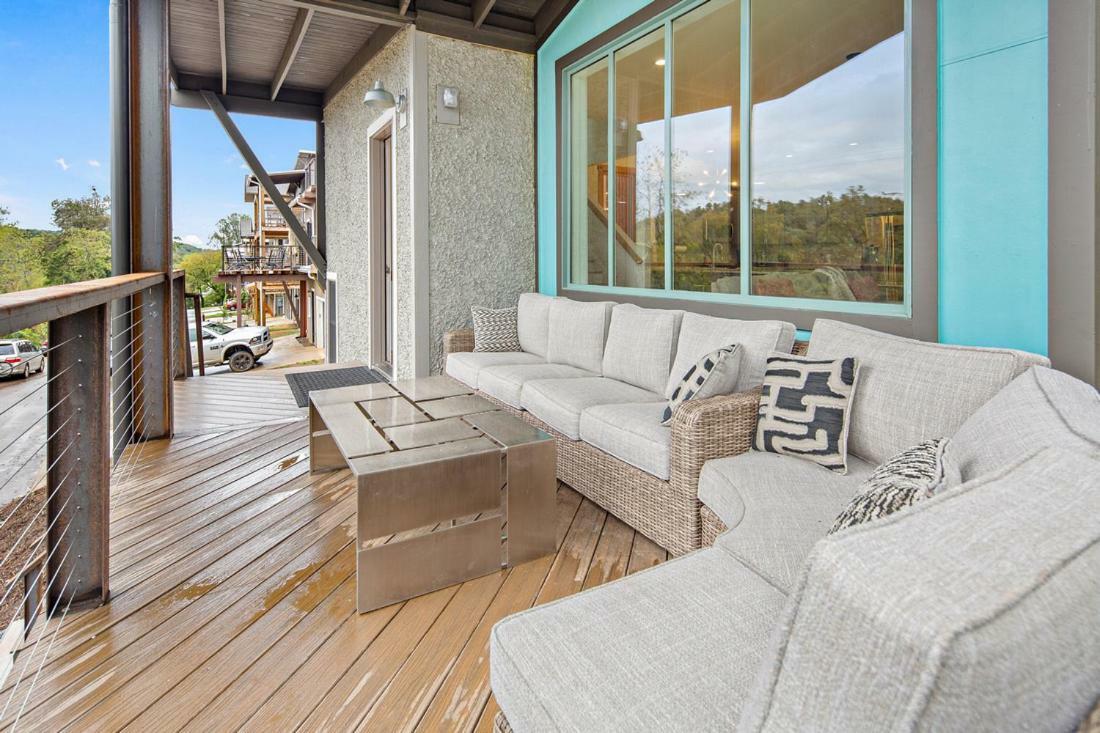 Villa Upstream Penthouse à Asheville Extérieur photo