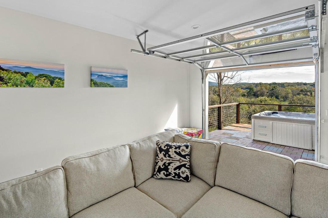 Villa Upstream Penthouse à Asheville Extérieur photo